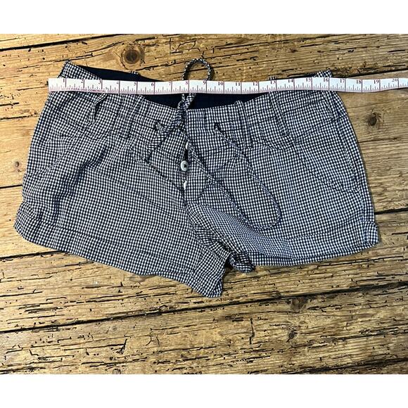 Guess Jeans Women's Jogger Shorts Woman’s Size 29 Excellent Pre Owned Condition - Picture 3 of 6